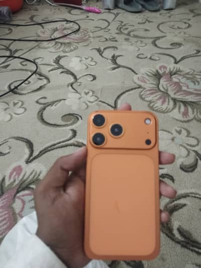 Apple iPhone XR convert 17 pro