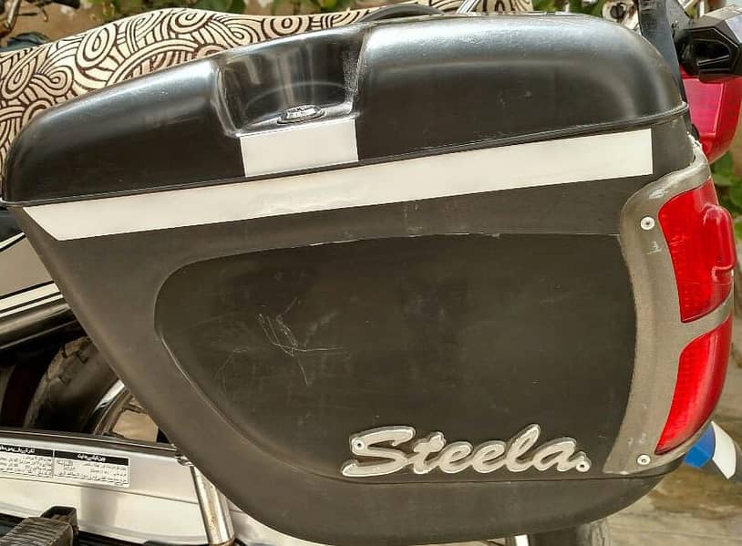 Side Box 5
