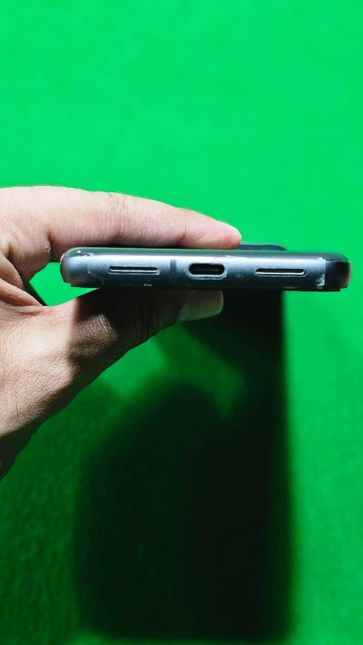 Google Pixel 8 2