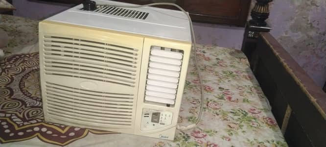 Window A/C 1 Ton full working condition