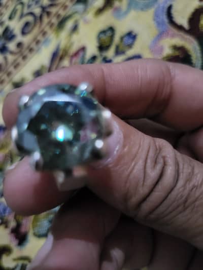 moissoanite diamond ring 10 cart green color with chandi Ring