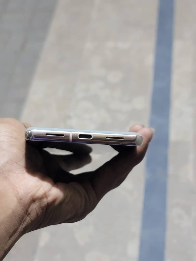 Google Pixel 7 Pro 8