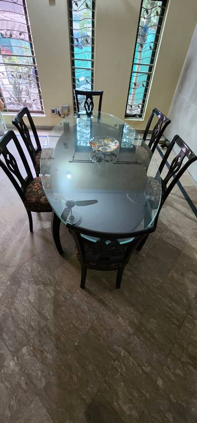 Pure Shesham dinning table and chairs.