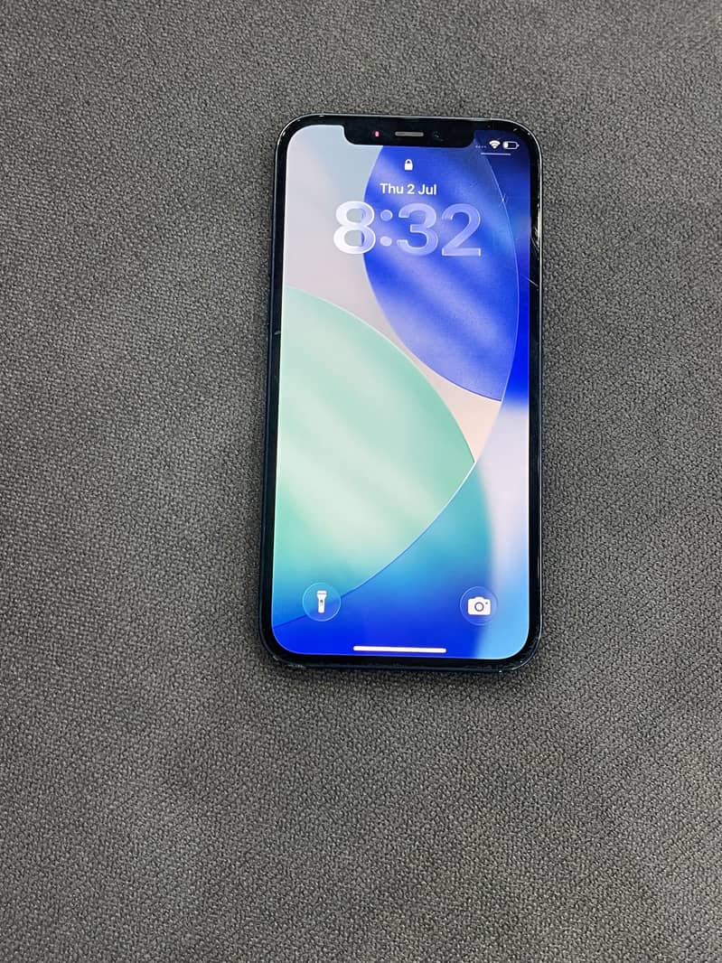Apple iPhone 12 3