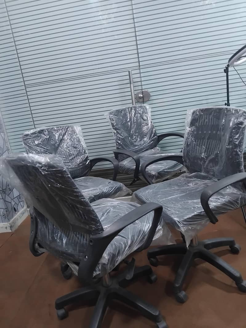 chairs 0