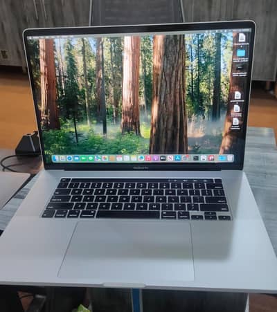 MacBook pro core i9