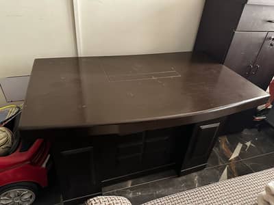 Office table for sale