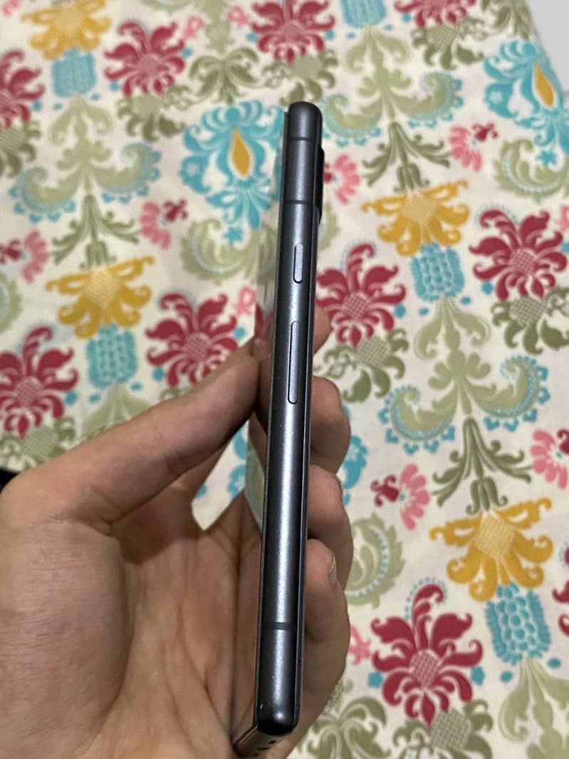 Google Pixel 7a 4