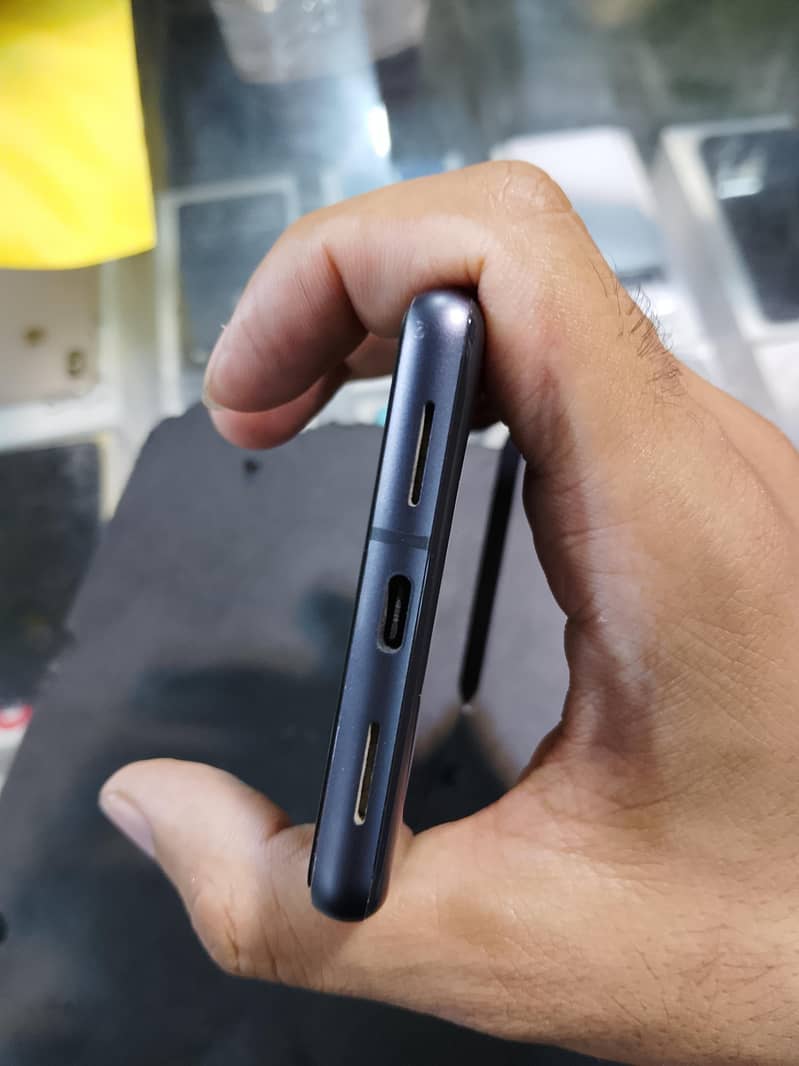 Google Pixel 7 4