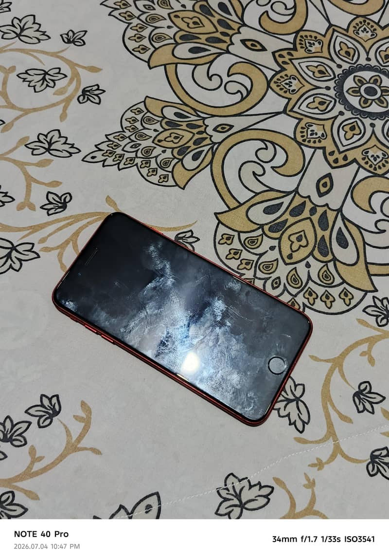 Apple iPhone 8 Plus 3