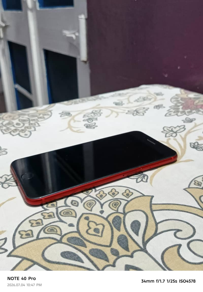 Apple iPhone 8 Plus 4