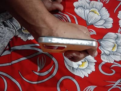 OPPO F21 Pro