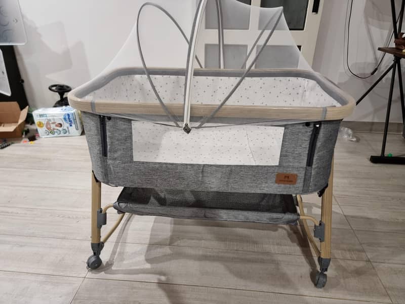 Baby Cot 0