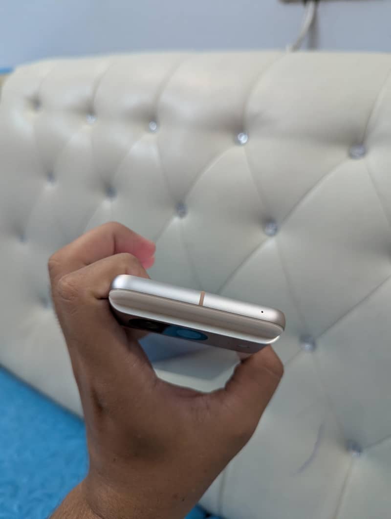 Google Pixel 8 2