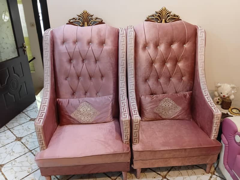 coffee table chairs 0