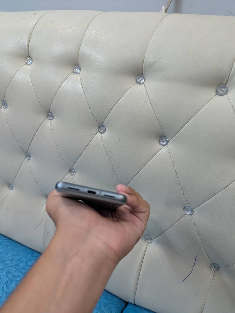 Google Pixel 8 2