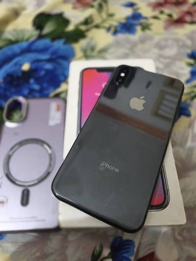 Apple iPhone X pta approved with box all okay