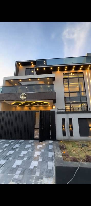 10 marla beautiful designer house for sale in C-1 block