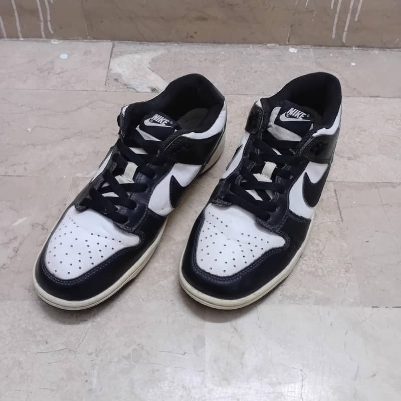 NIKE Dunks Panda Low 1