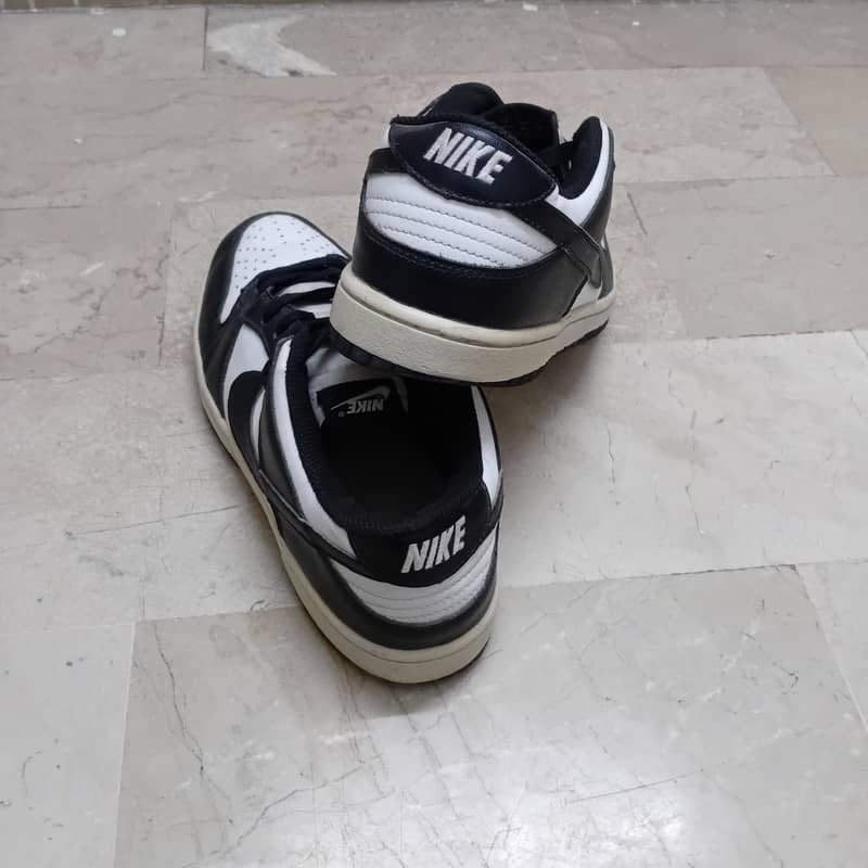NIKE Dunks Panda Low 3