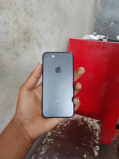 Apple iPhone 7