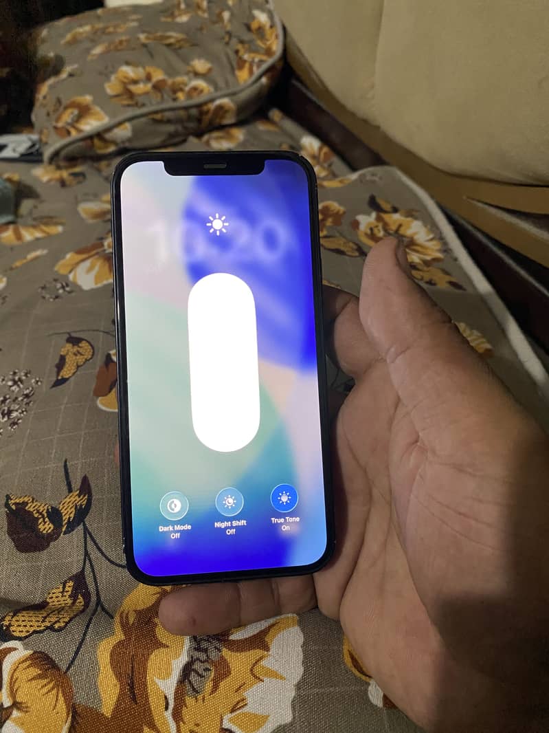 Apple iPhone 12 0