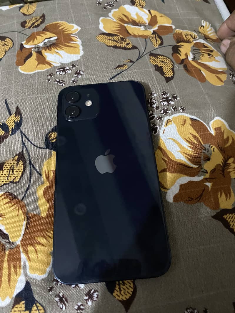 Apple iPhone 12 3