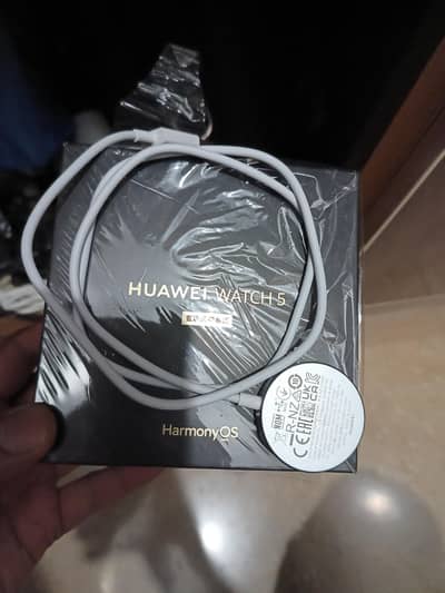 Huawei watch 5 box, watch not available