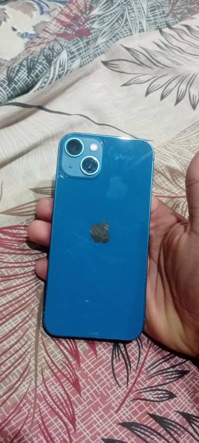 Apple iPhone 13