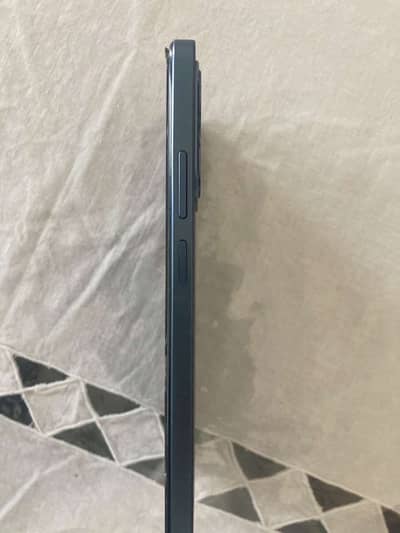 Realme C63