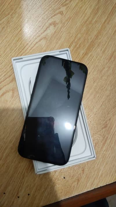 Apple iPhone 16 JV