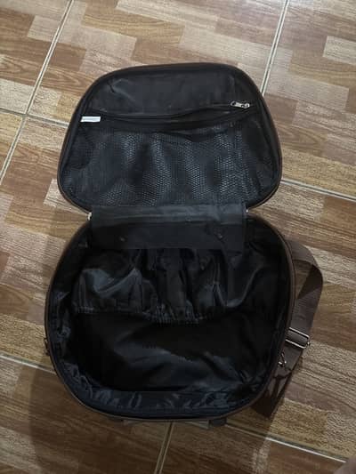 Waterproof travelling or beauty box