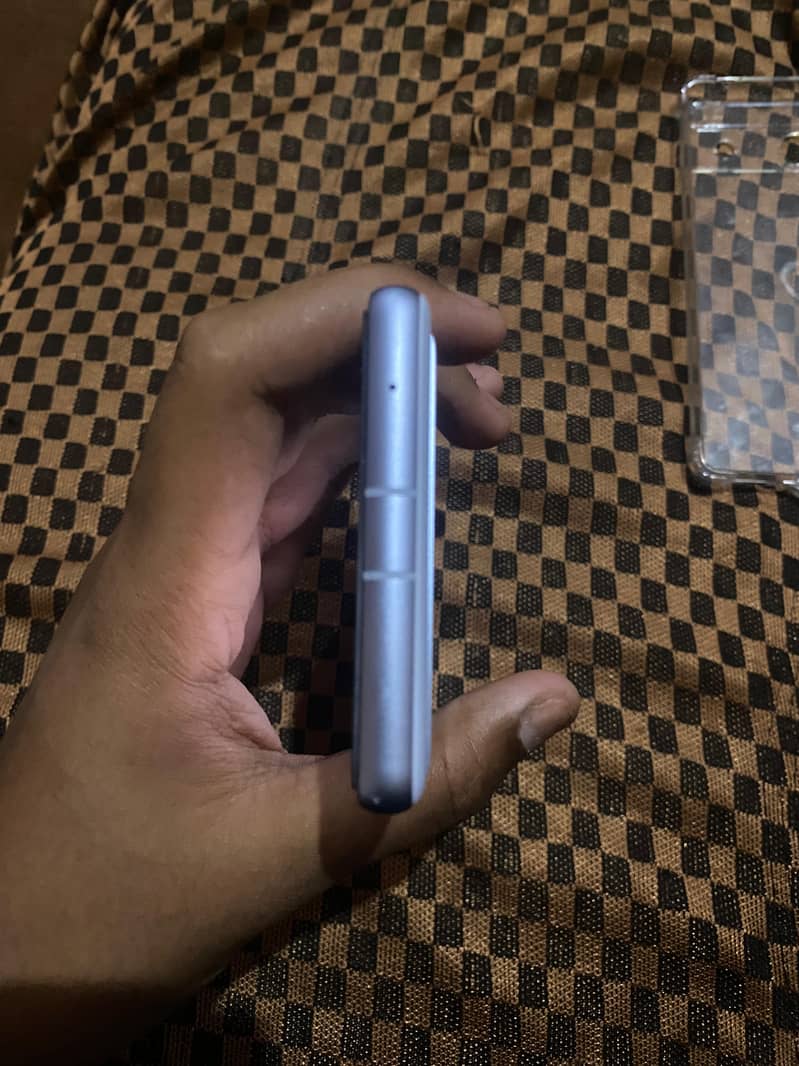 Google Pixel 7a 3