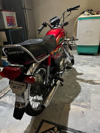 United 70 Motorcycle