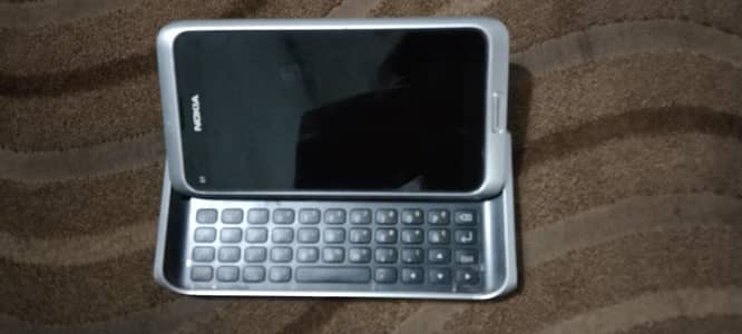 Nokia E7 For sale