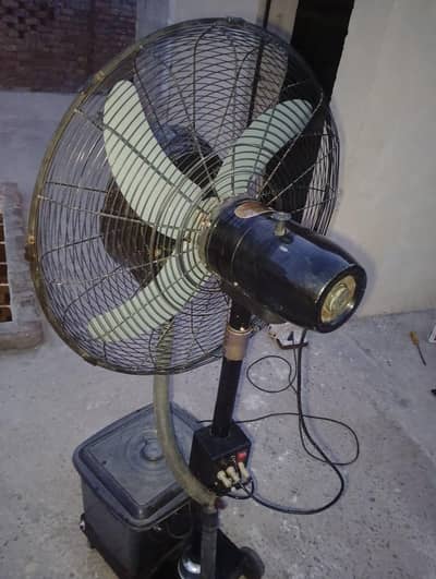 Royal pedestal fan brand new condition full size