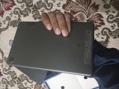 Lenovo M8  hd tab 2 32