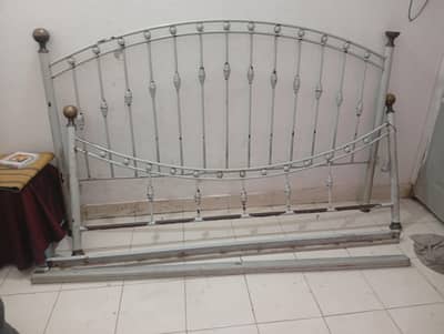 iron bed 2said tables 1mattress