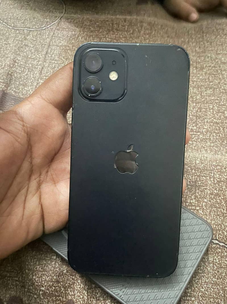 Apple iPhone 12 3