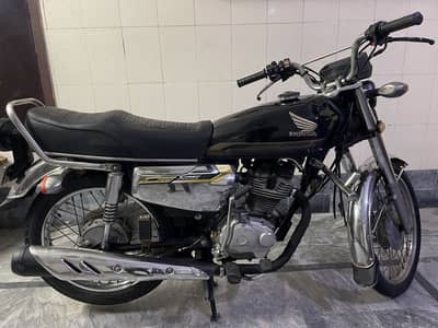 Honda cg 125 (2021) self start All Punjab number