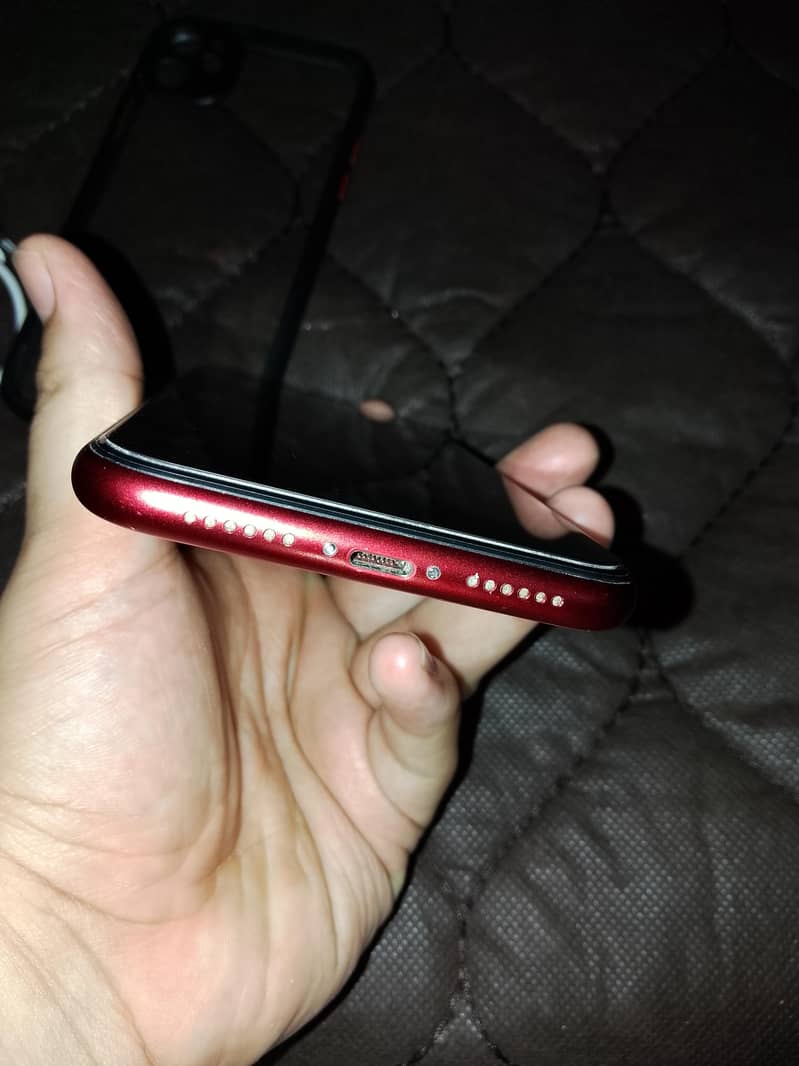 Apple iPhone 11 3