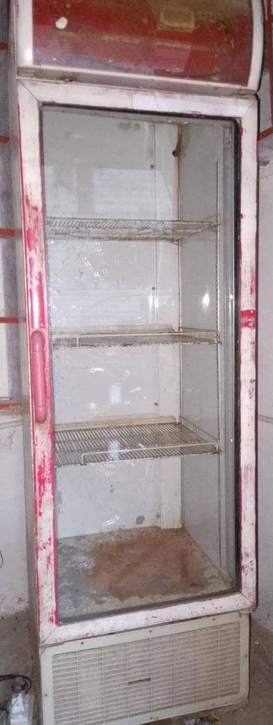Full size store chiller
