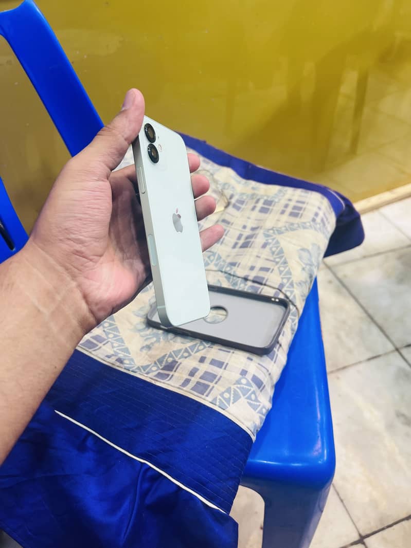 Apple iPhone 12 0