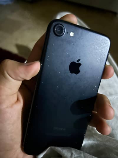 Apple iPhone 7 urgent sale
