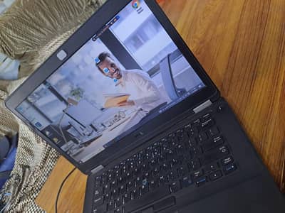 Dell laptop i5 6th generation 8 GB Ram 256 ssd nvme