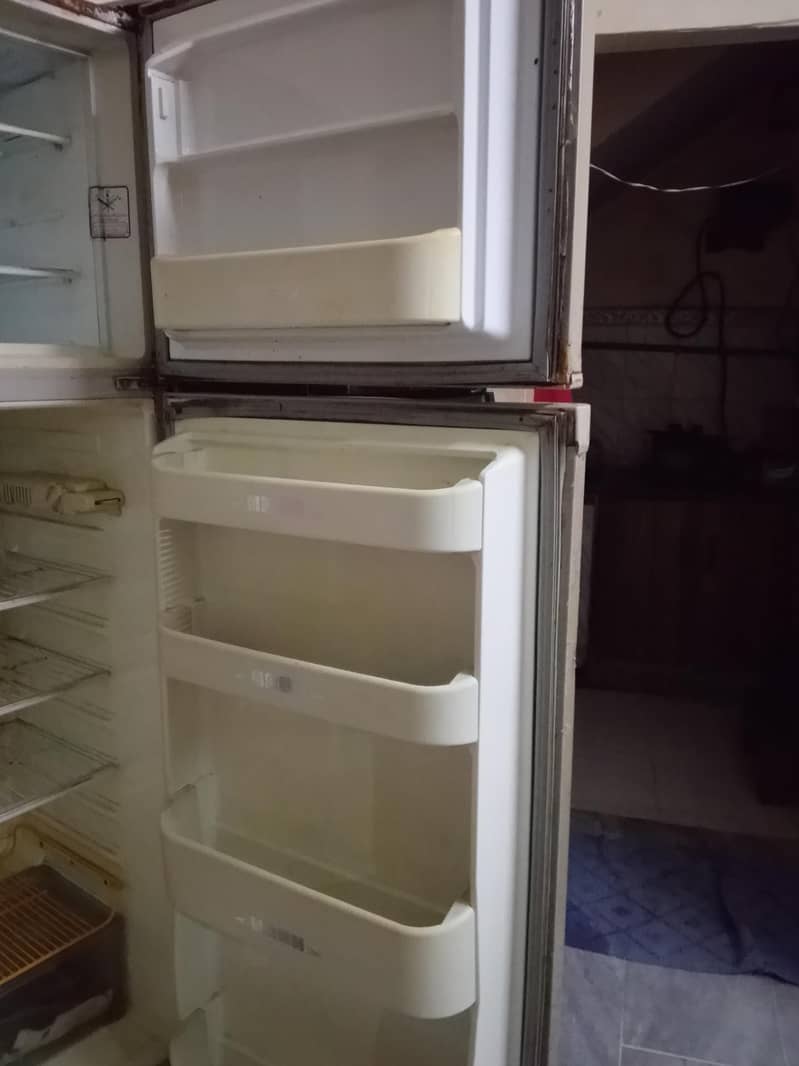 Refrigerator 1