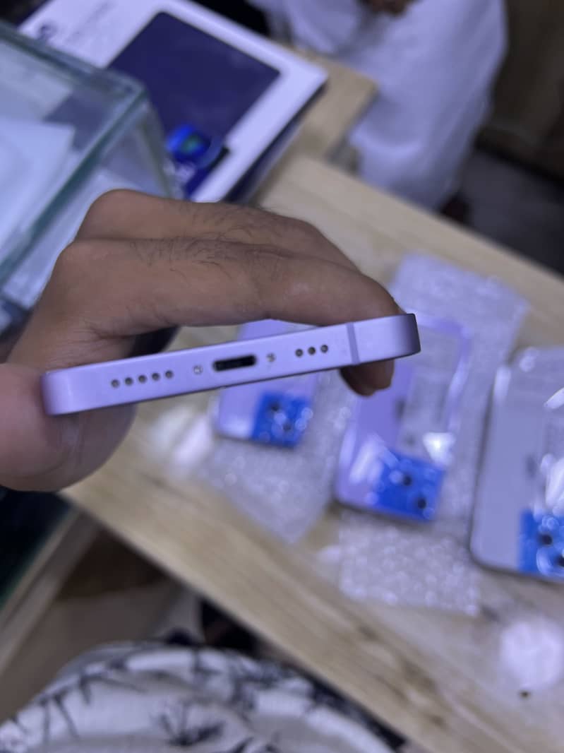 Apple iPhone 14 2