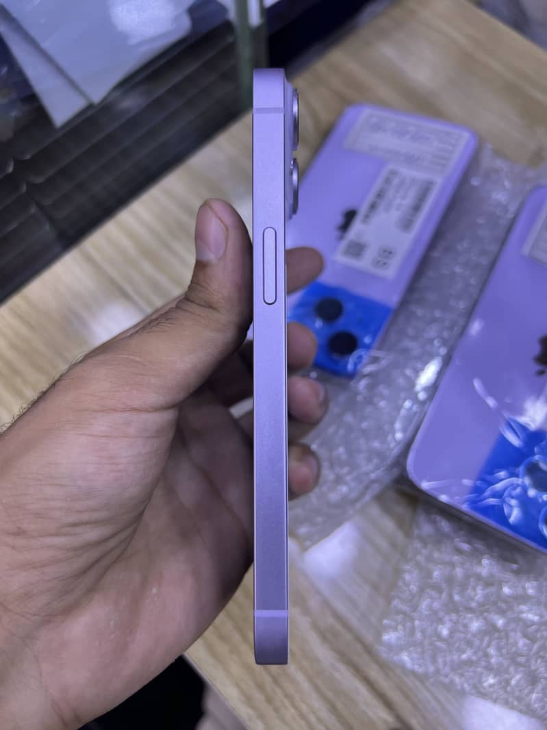 Apple iPhone 14 4