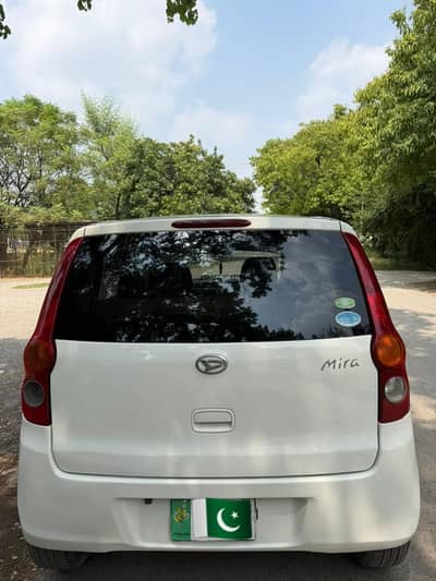 Daihatsu Mira 2009