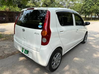 Daihatsu Mira 2009